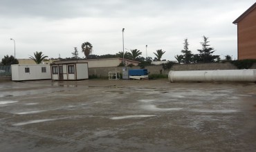 Piazzale antistante il capannone